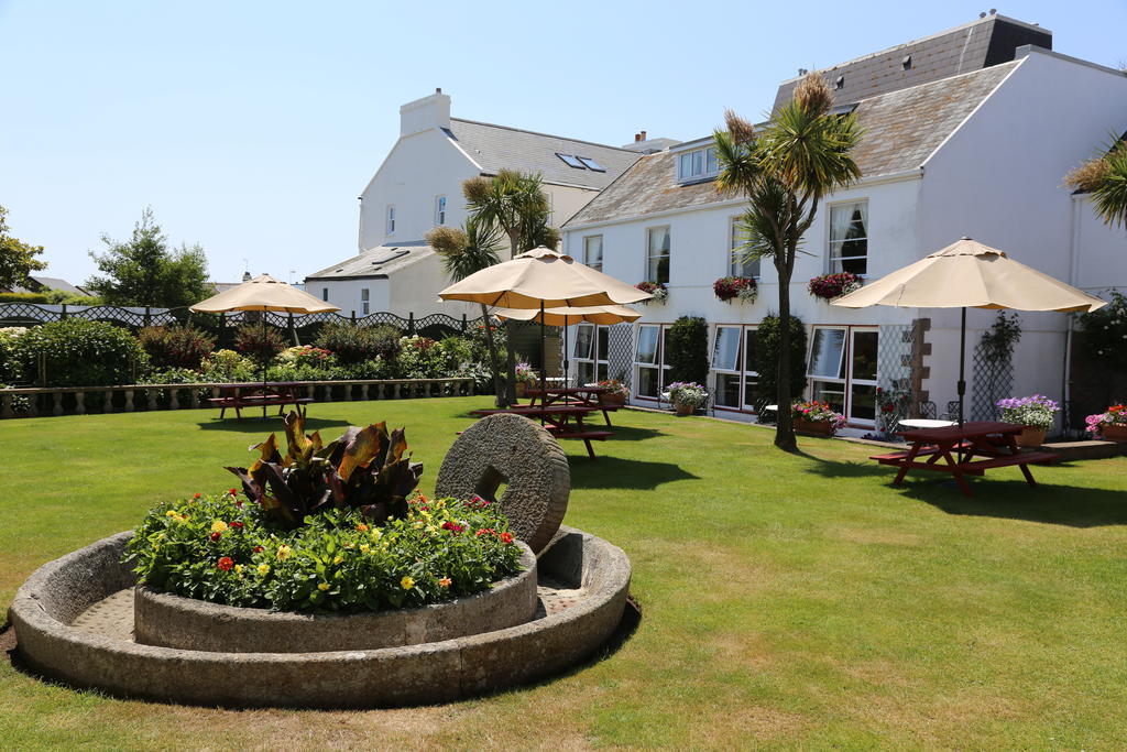 Beausite Hotel Grouville Ngoại thất bức ảnh