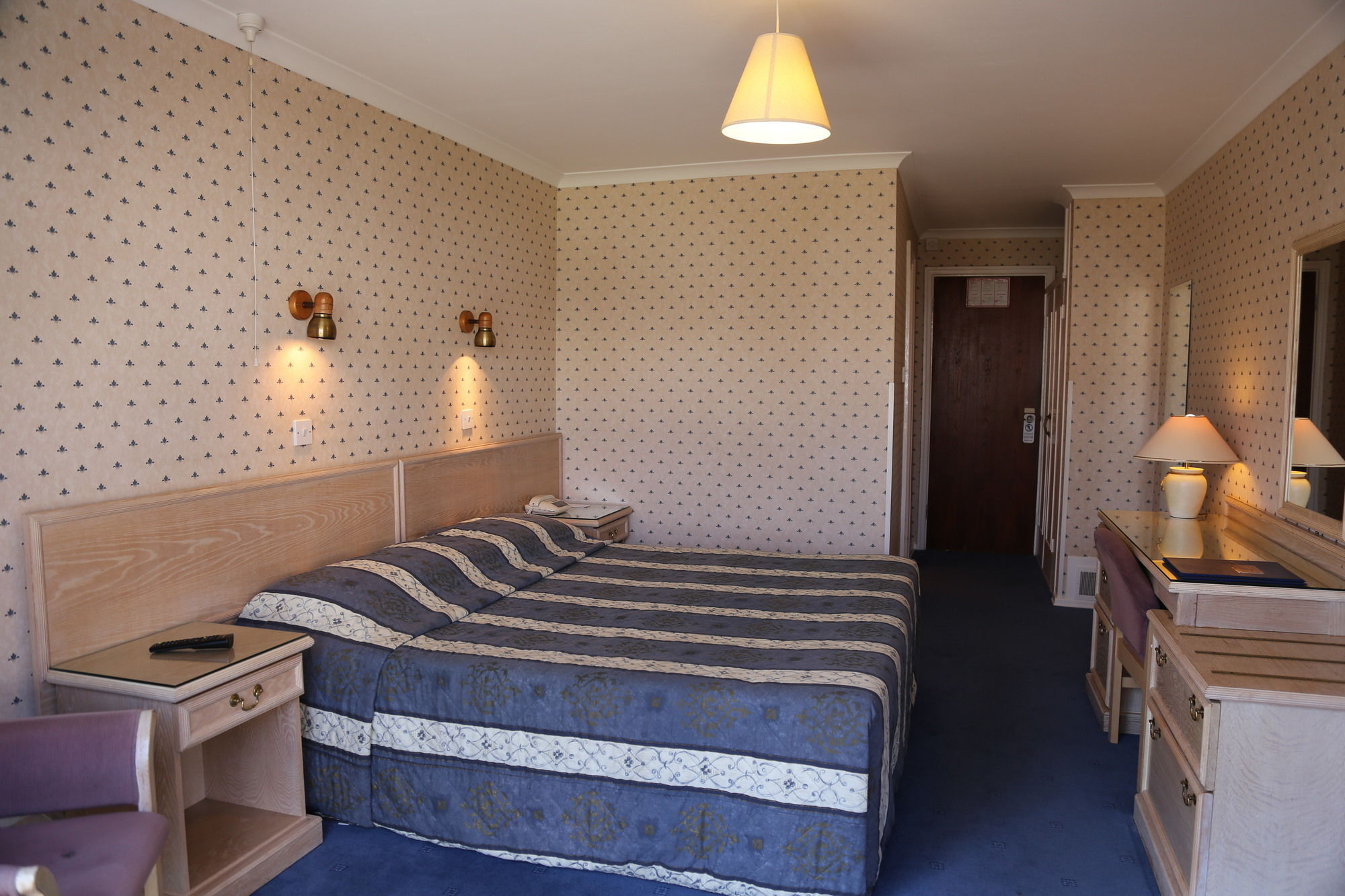 Beausite Hotel Grouville Ngoại thất bức ảnh